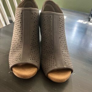 Giani Bernini Block Heel Bootie